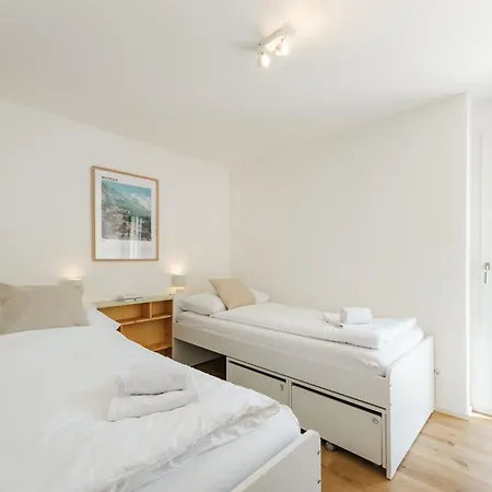 Flora Bay Spacious And Mountain View نيدريد