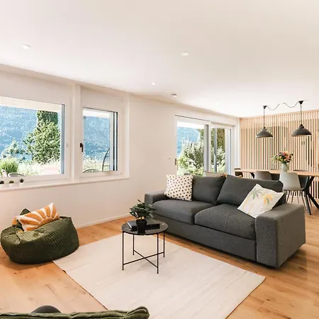 شقة Flora Bay Spacious And Mountain View نيدريد